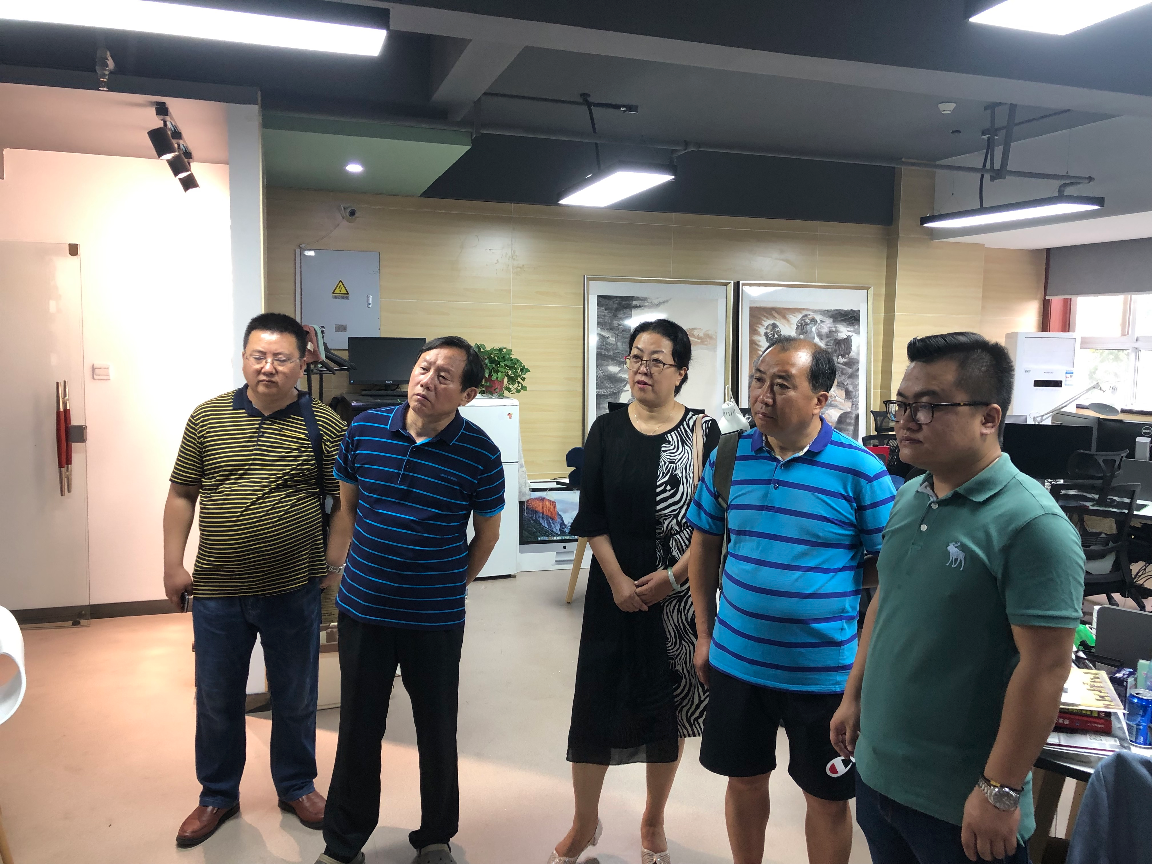 央视动画有限公司赵欣一行来我校参观交流洽谈合作